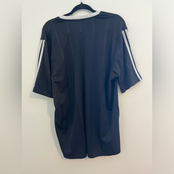 Adidas Black and White Striped Performance Shirt XL - Picture 7 of 8